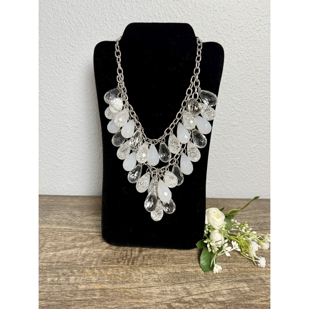 Vintage Nena Y2K White Teardrop Bib Necklace - Waterfall - Silver Tone Statement